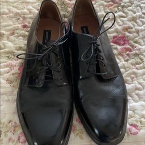 Men’s black dress shoes